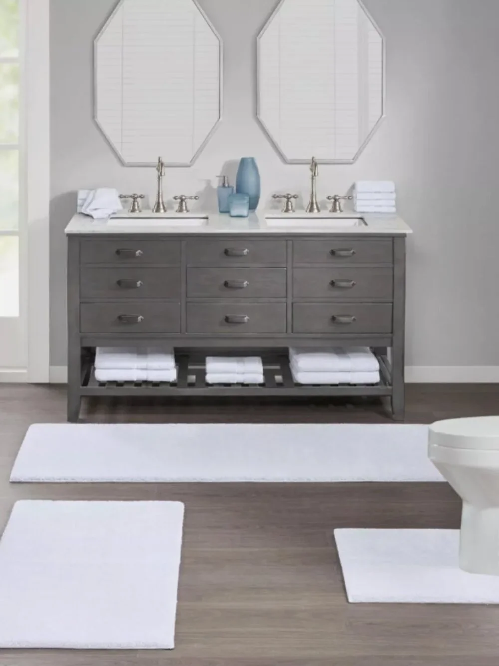 MADISON PARK SIGNATURE Marshmallow Bathroom Rug Non Slip NWT